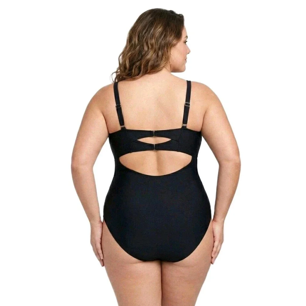 LYSA Women's 1X Kylie Halter One-Piece Keyhole Swimsuit Tummy Smoothing 18W/20W